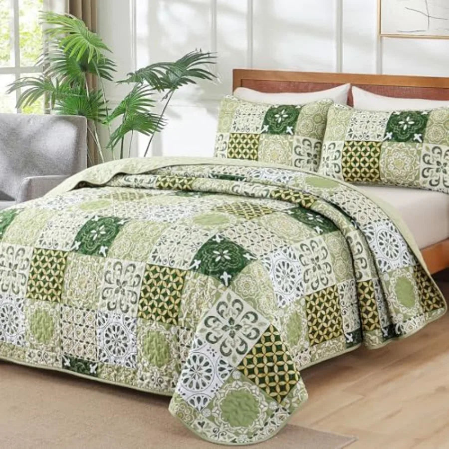 Boho Summer Quilt Set | Soft Lightweight Microfiber Bedspread with 3 Pieces for Cozy Comfort 11