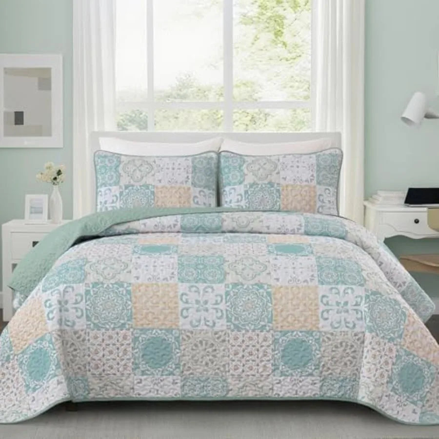 Boho Summer Quilt Set | Soft Lightweight Microfiber Bedspread with 3 Pieces for Cozy Comfort 7